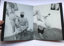 Naked in the Gallery de Luxe | Christian Gfeller (Bongoût)